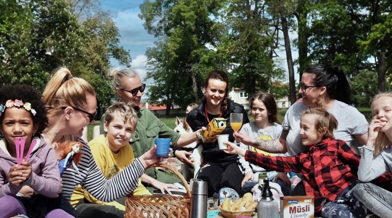 Pozvánka na Férovou snídani a slavnostní otevření jedlé zahrady