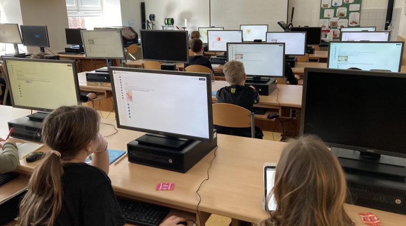 Účast v matematické soutěži PANGEA